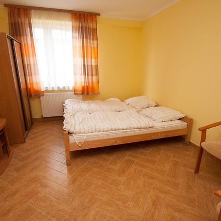 Dom Wczasowy Alka Dziwnów Exterior foto